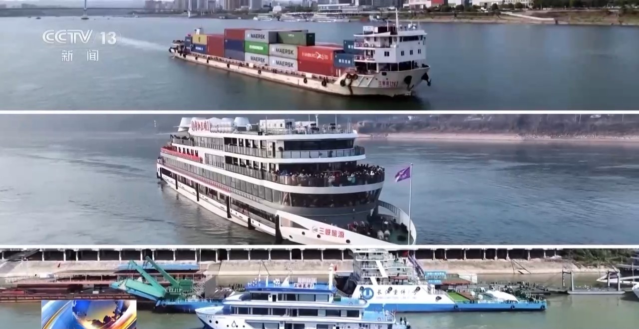 长江二手加油船，穿梭于水域的流动能源站