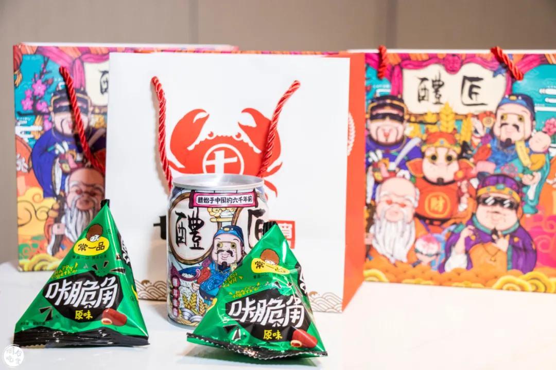 螃蟹不能和什么饮料一起喝，探究食物搭配的健康之道