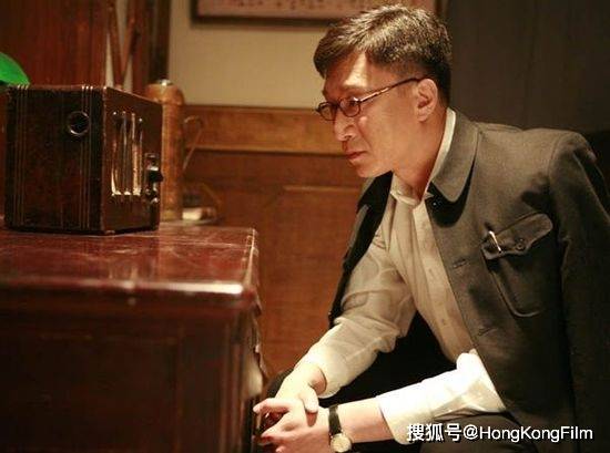 潜伏剧组，幕后英雄的无声奉献与神秘魅力
