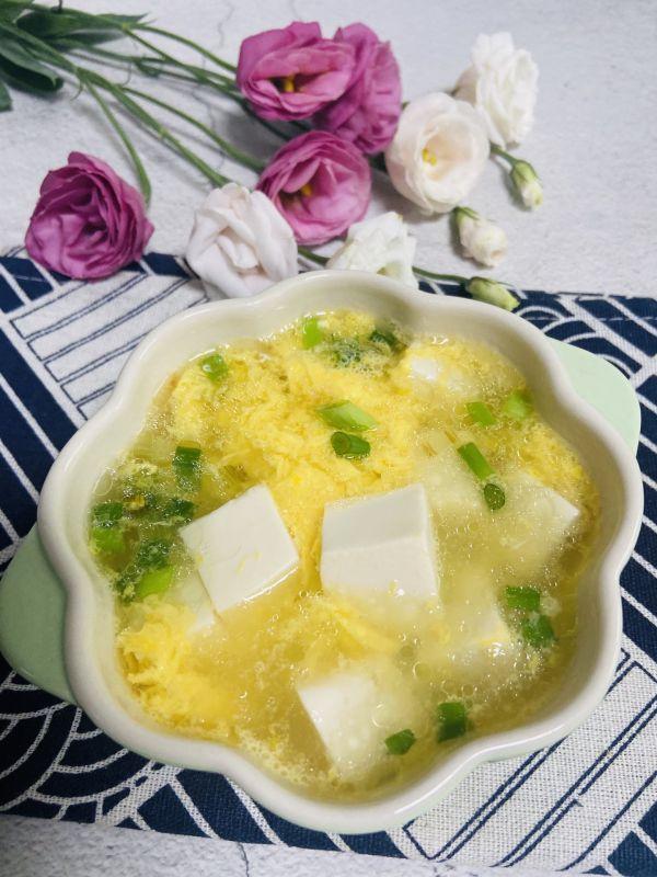蛋花鸡蛋汤视频，一道家常美食的制作与赏析