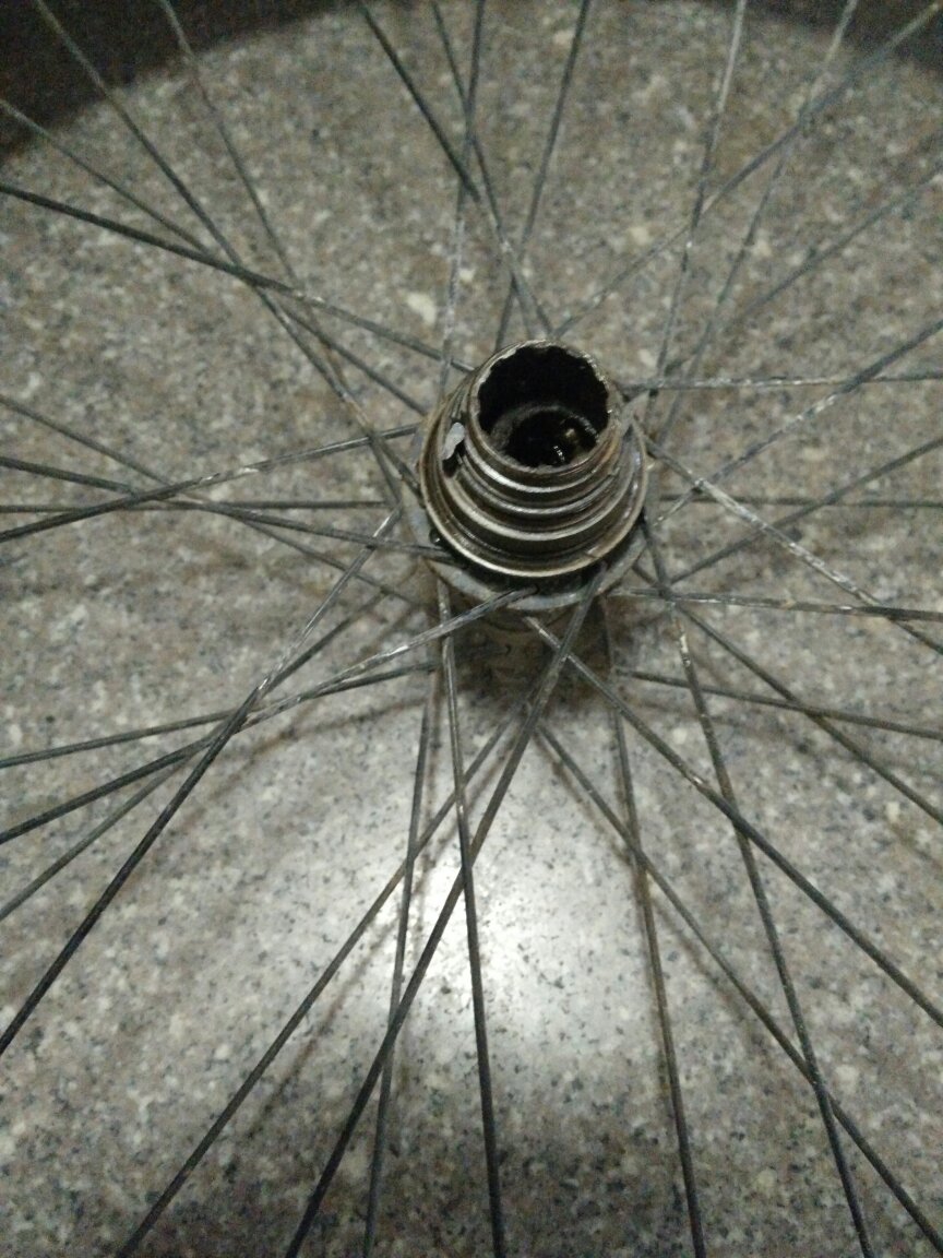 旋飞花鼓拆解图，传统技艺的细致展现