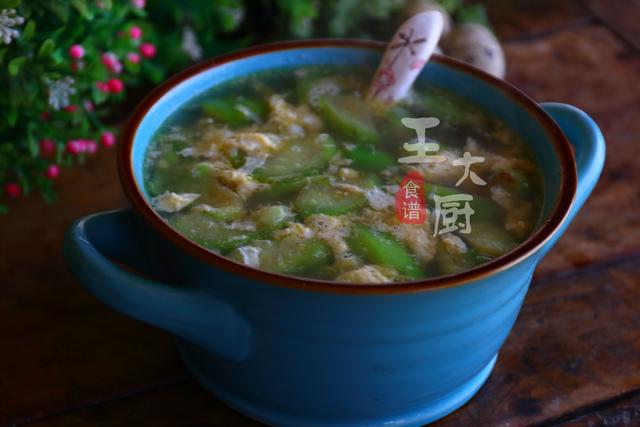 丝瓜蛋花汤，一道美味与健康共舞的美食佳肴