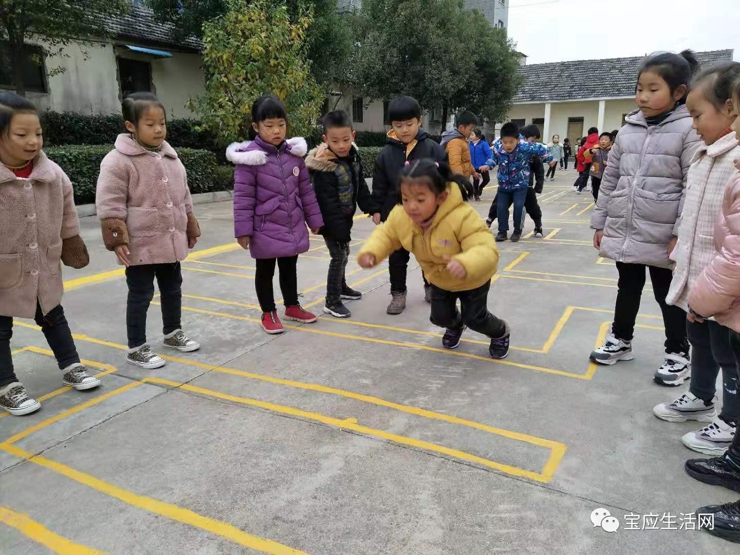 美术有趣的圆圈小班，探索艺术之美的启蒙之旅