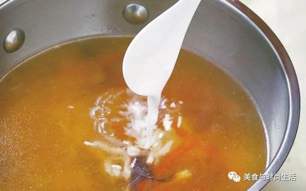 姜丝蛋花汤，一道温暖身心的传统美食