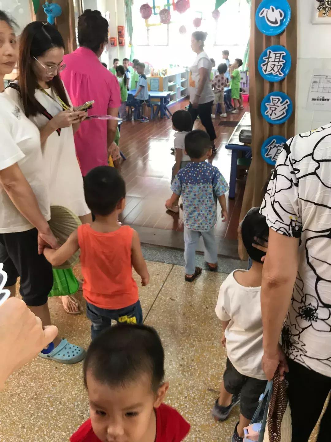 美术鞋子教案中班