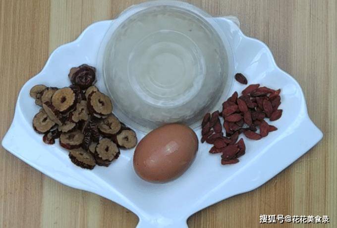 米酒蛋花汤，美味与健康之间的探索——是否易于消化？