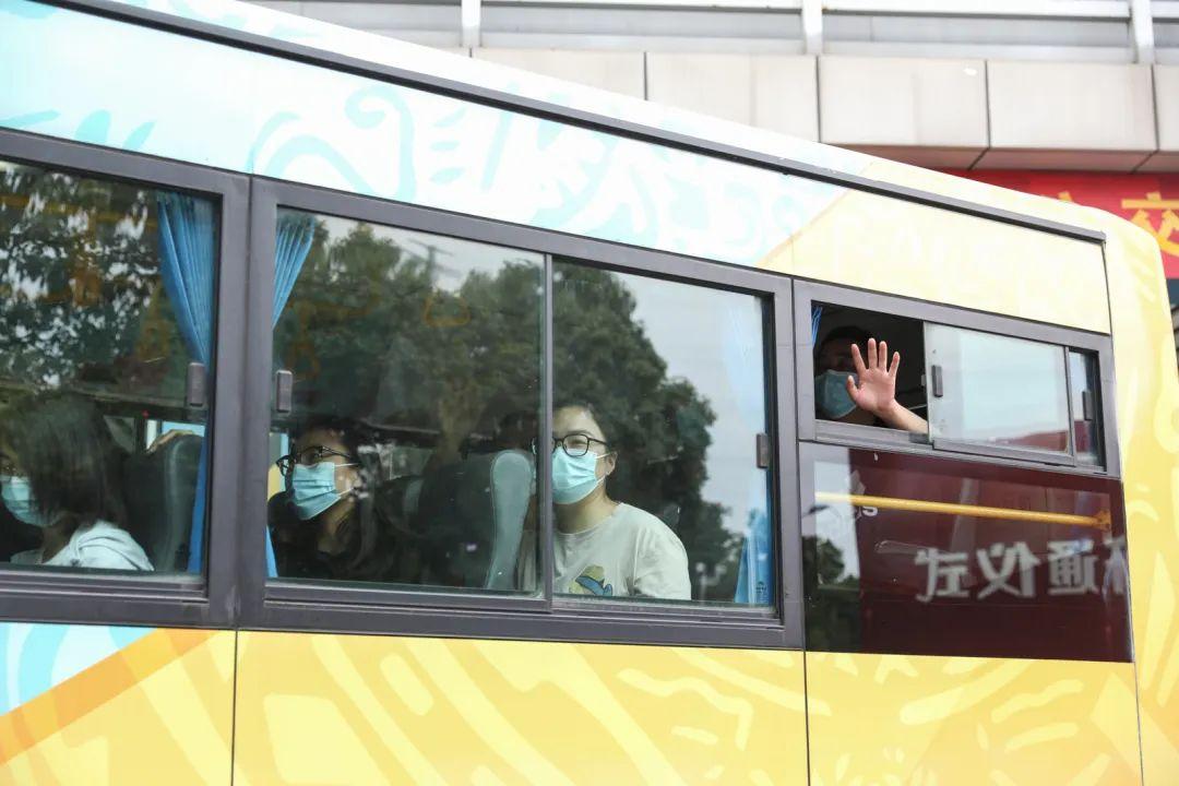 刷卡自动门，现代智能建筑的便捷通行之道